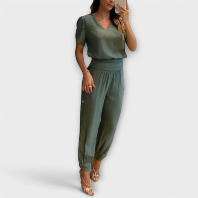 Irmelin – Conjunto Elegante con Top y Pantalón