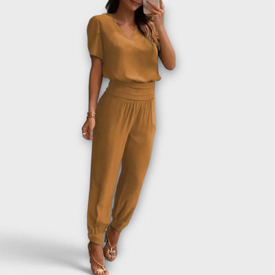 Irmelin – Conjunto Elegante con Top y Pantalón